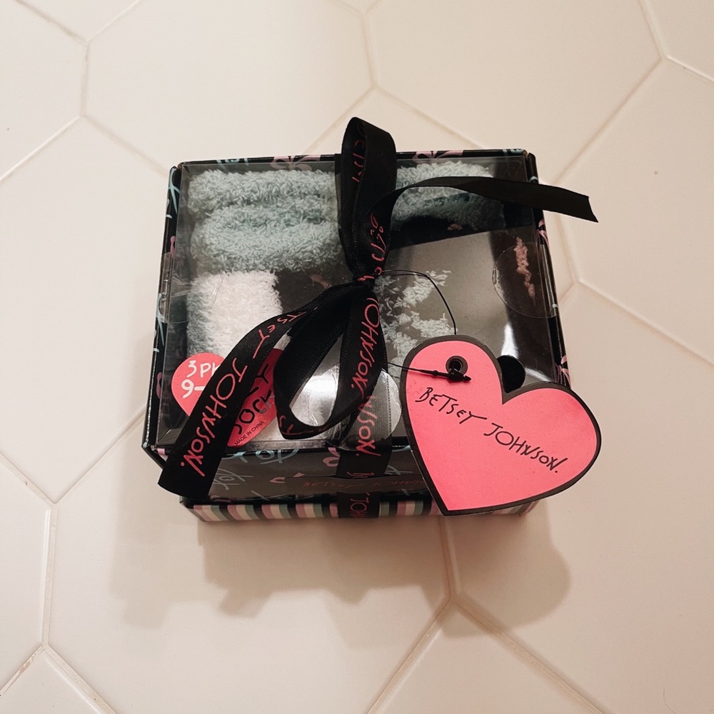 Set of 3 Fuzzy Socks